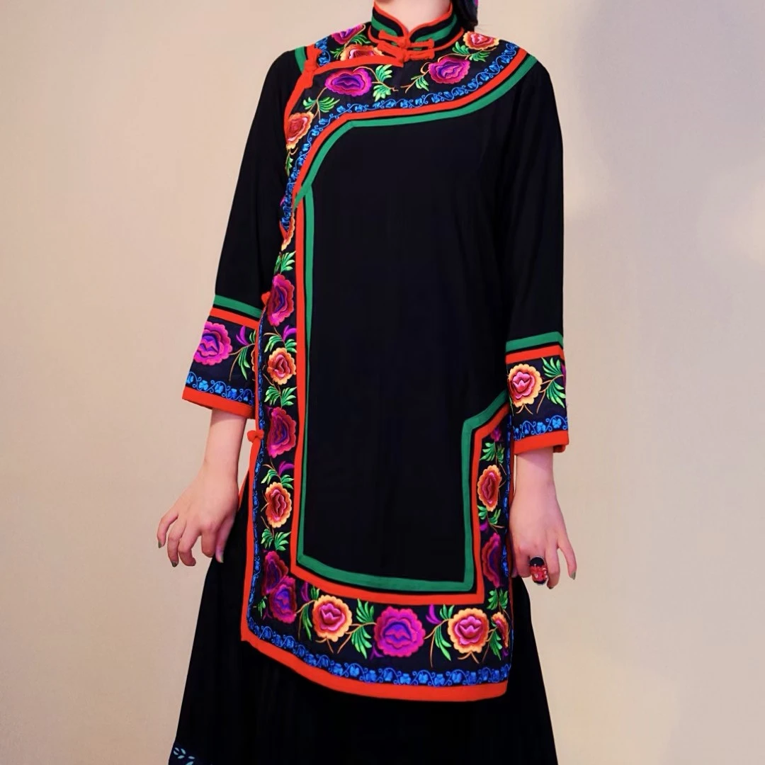 彝族改良盛装，鱼尾裙套装