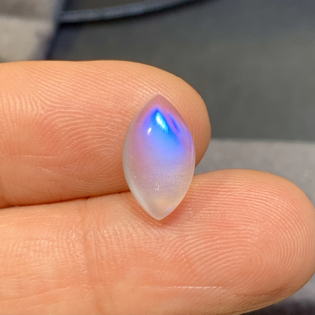 天然月光石裸石4.19克拉7.5*13.5毫米梦幻蓝色月光石马目形干净