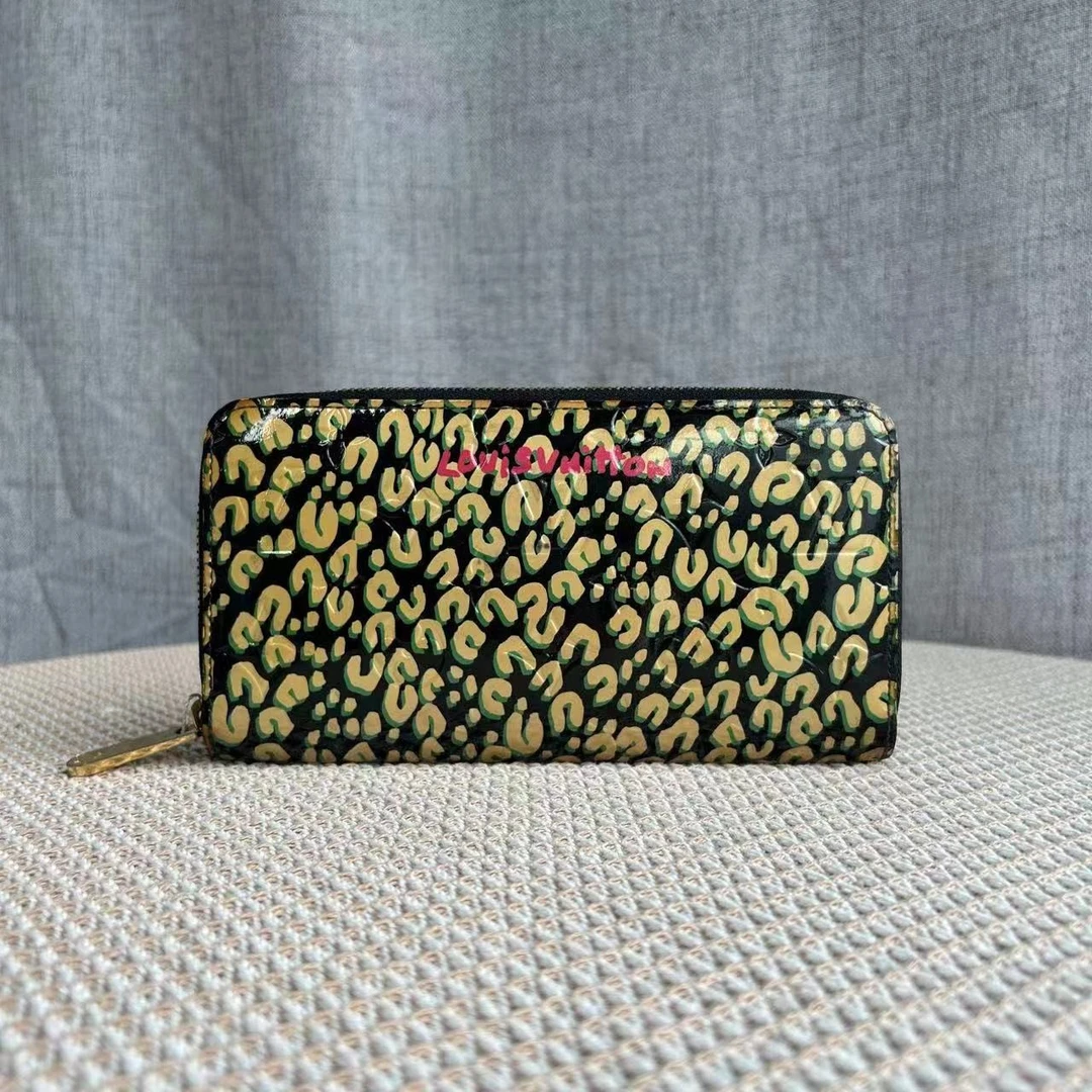 95新 LouisVuitton/路易威登 漆皮涂鸦长款钱包