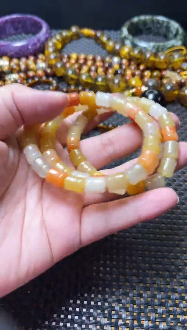 【闪购商品】翡翠挂件未镶嵌0