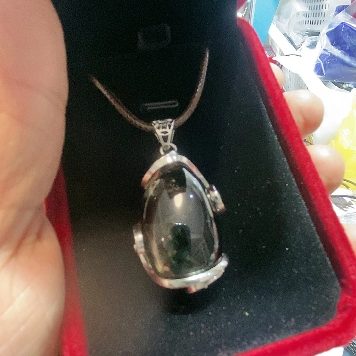 水晶吊坠(赠链)未镶嵌133号