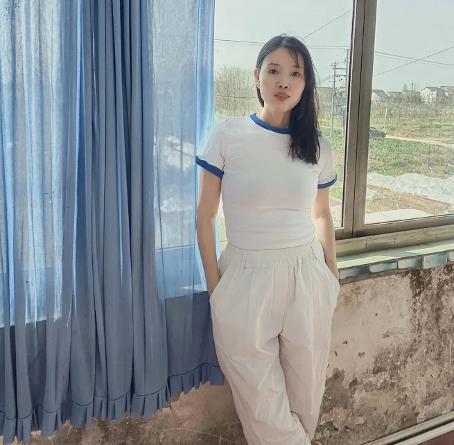 撞色圆领显瘦短袖t恤女新款2024外穿夏季小衫修身百搭上衣ins