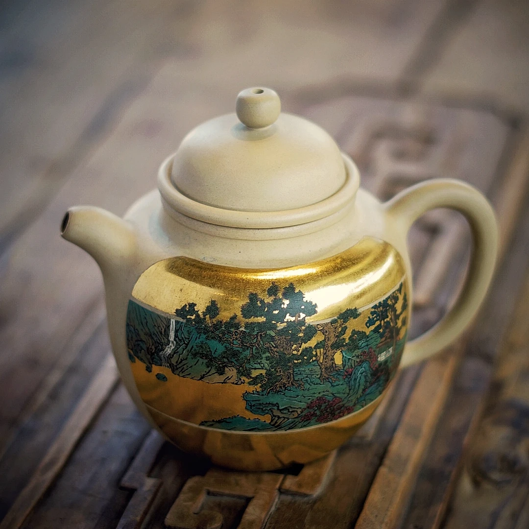 云南建水紫陶陈学全手工微雕彩填精品壶容量240ml