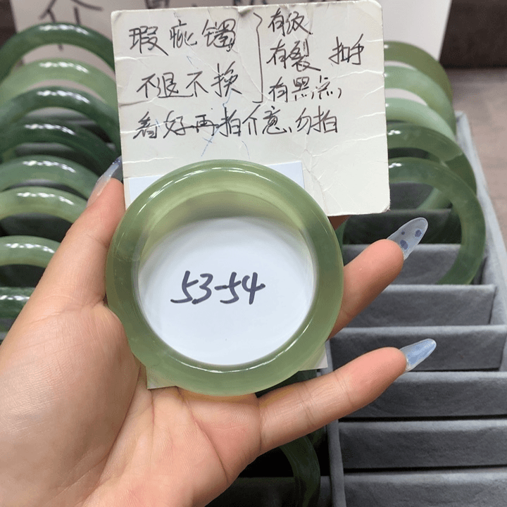 【闪购商品】蛇纹石玉手镯未镶嵌y65