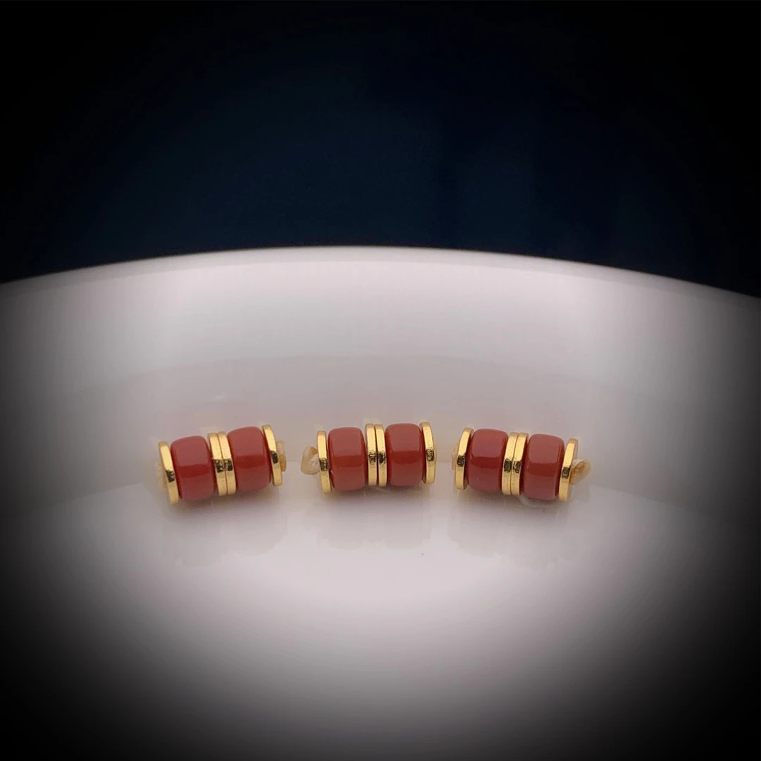 【可以出品】天然川料南红药片配饰5mm6mm满色满肉