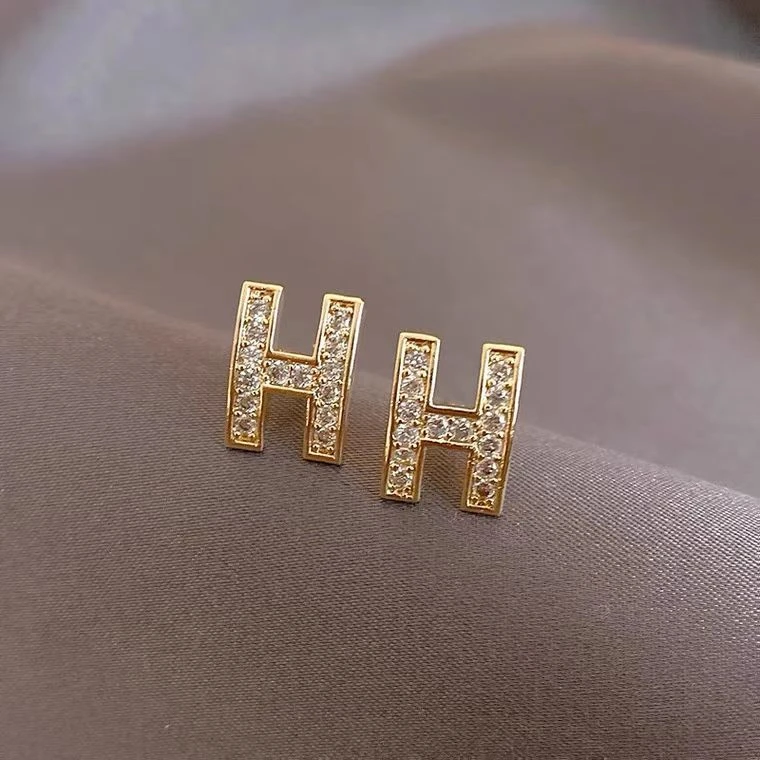 网红轻奢H字母耳钉时尚新款潮耳钉H006