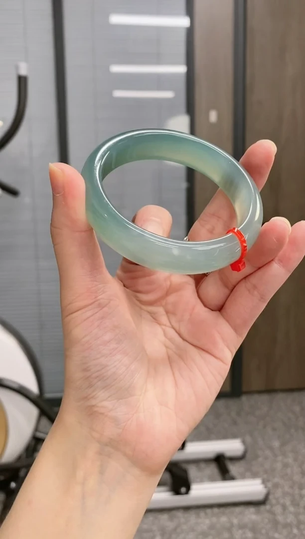【闪购商品】玛瑙/玉髓手镯未镶嵌60-61圈