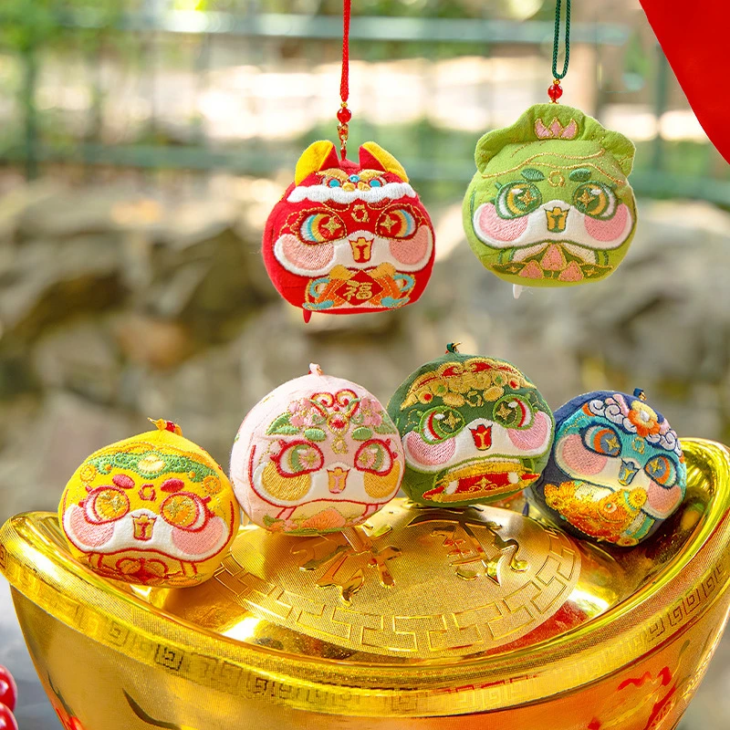 2025新年礼物蛇年香囊立体香包刺绣蛇车载挂件传统手工布艺礼品