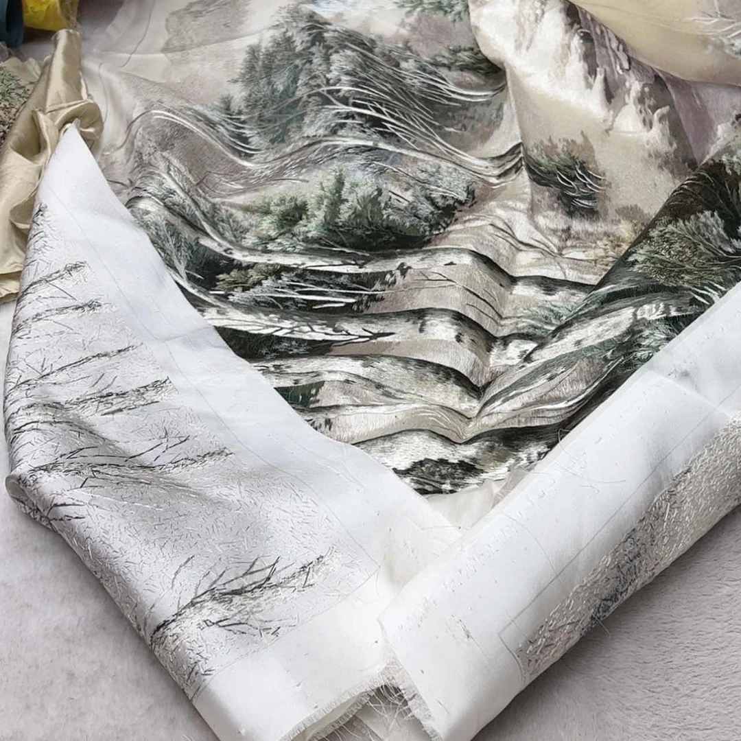 【闪购商品】真丝织绣巨*