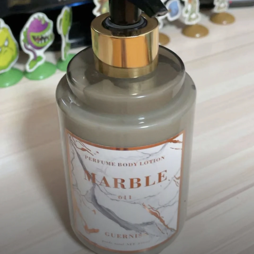 GUERNISS娇妮诗大理石雪融身体乳