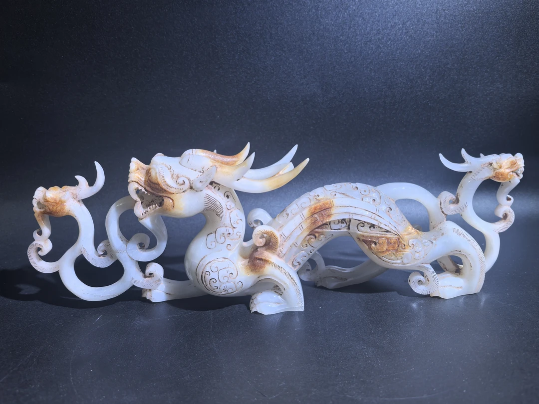 和田玉精美龙摆件客厅居家办公龙行天下老玉摆件