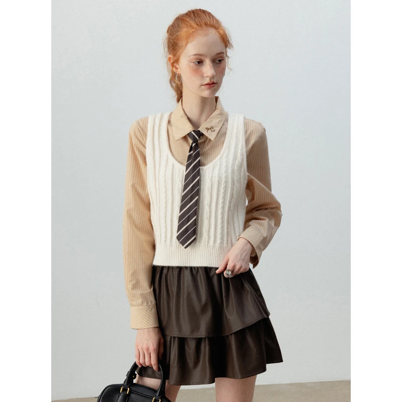 EGGKA 【现现】简约纯色毛织背心马甲E24D9024WJ