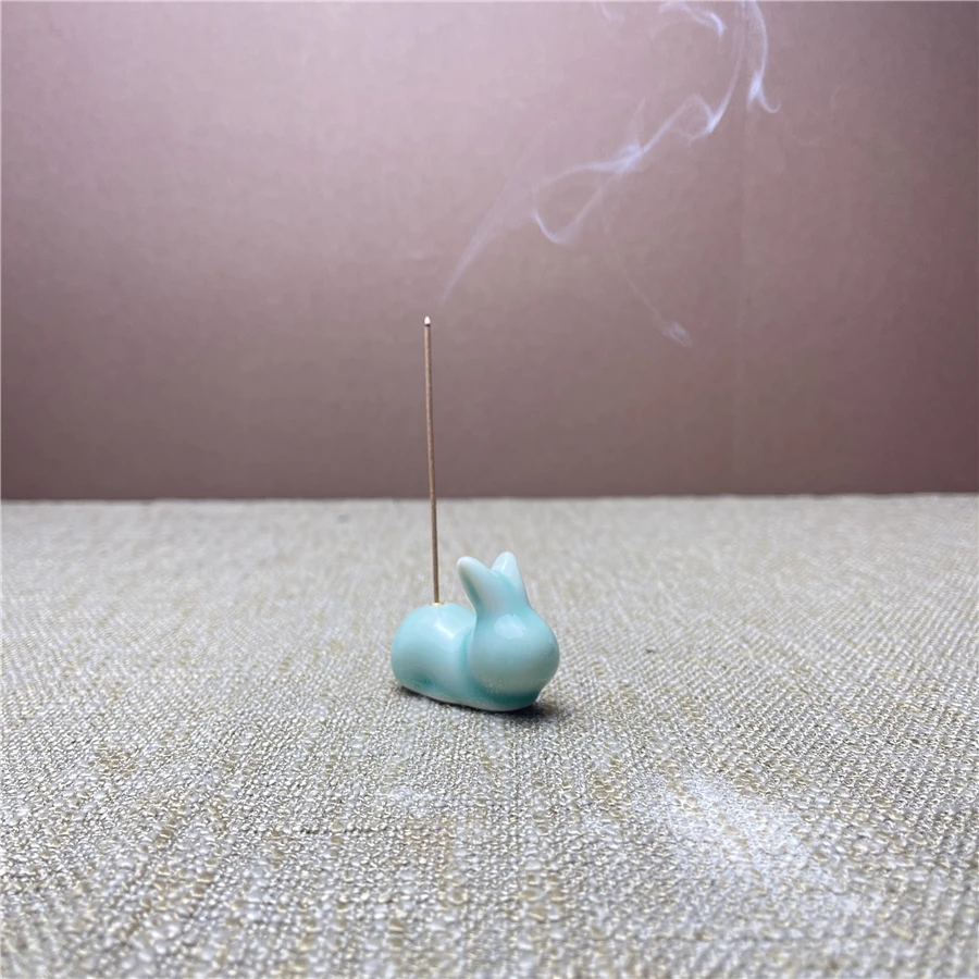 轶香轶缘【碧玉绿呆萌兔子陶瓷香插】家用家卧室持久留香桂花香薰