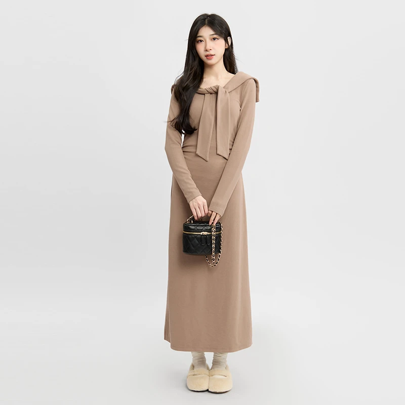 三福 秋冬新款针织绑带领连衣长裙时尚修身设计感气质长裙 494629