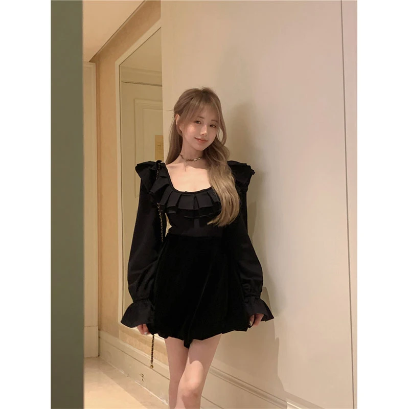 秋冬新款千金风法式荷叶边设计感丝绒拼接工艺收腰蓬蓬连体裙裤