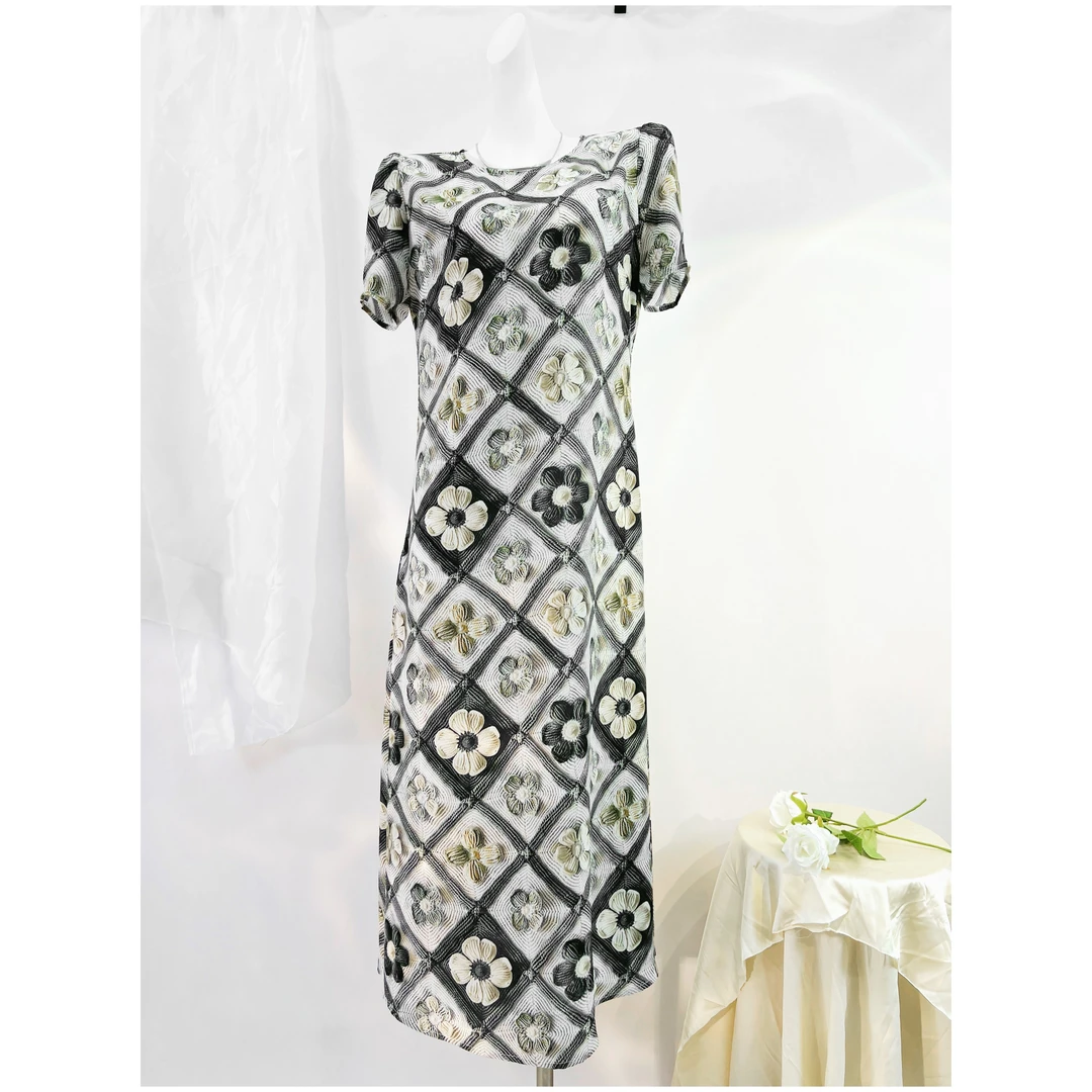 【LLJR】夏季新款蝶恋花短袖圆领印花气质连衣裙D659