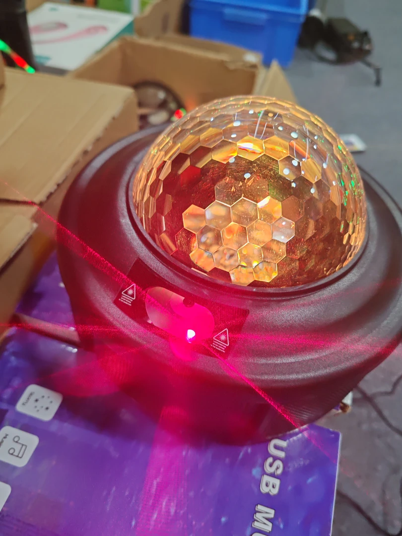 99新  星空顶氛围 灯蓝牙音箱