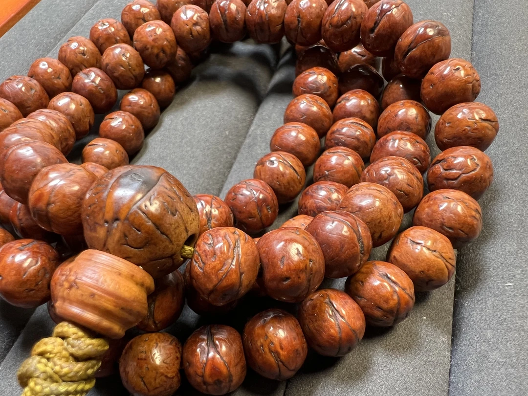凤眼菩提108标准尺寸包浆醇厚红皮圆珠型