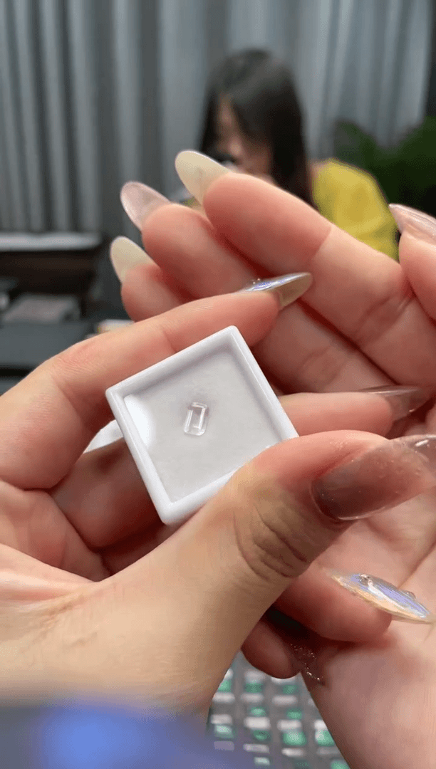 【闪购商品】芙蓉石裸石未镶嵌4x6mm