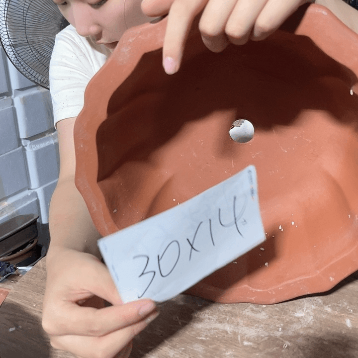 红陶20CM（含）-50CM（不含）30圆莲花红色