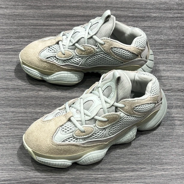 36码/Adidas/Yeezy500海盐/老爹鞋/95新/公价3789 店