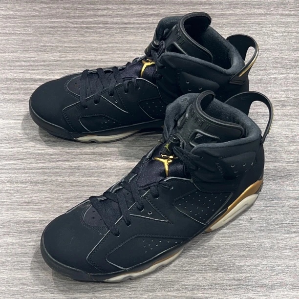 44.5码/AJ6黑金DMP/95新/公价1549 店
