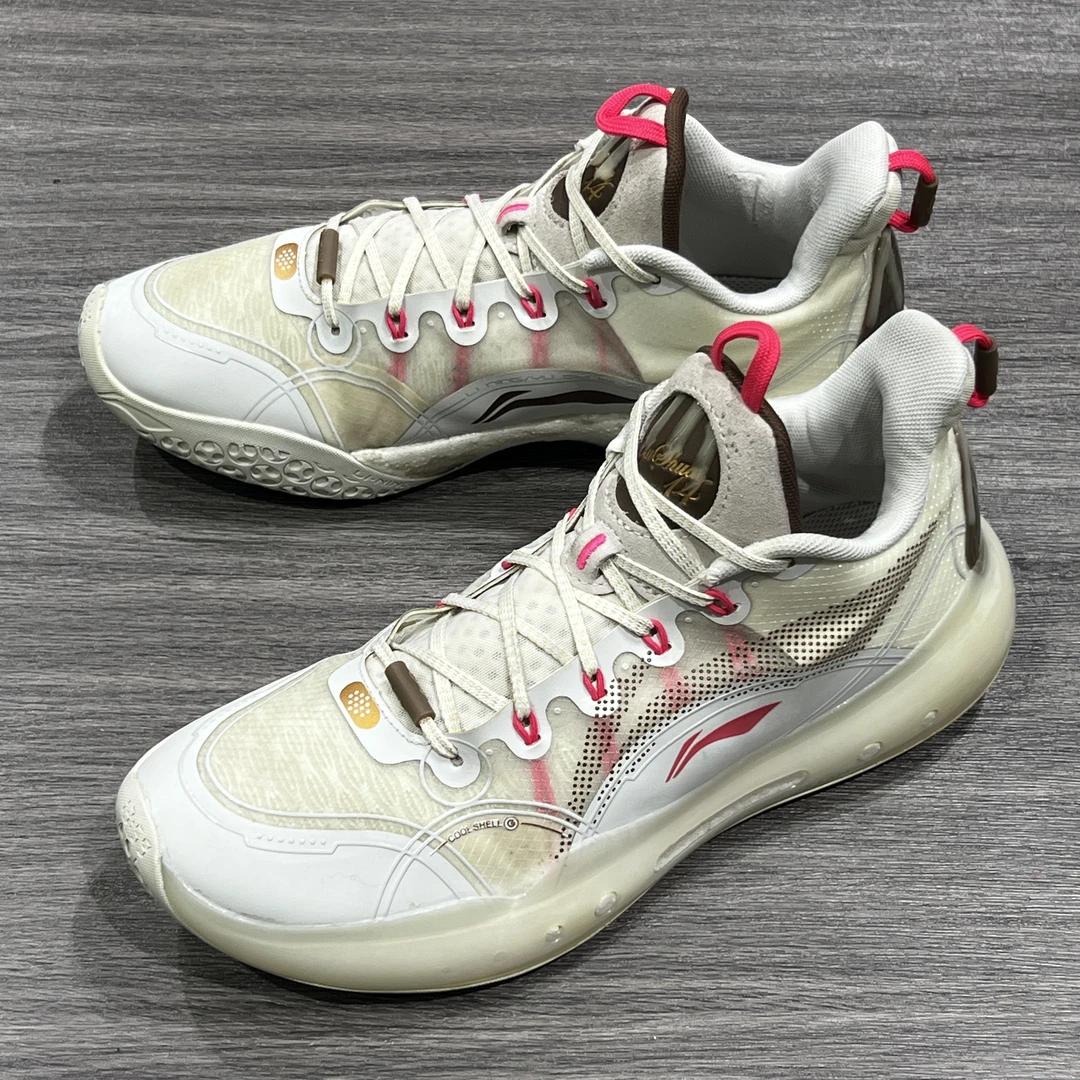 41.5码/李宁 驭帅14䨻奶油 低帮篮球鞋 9新