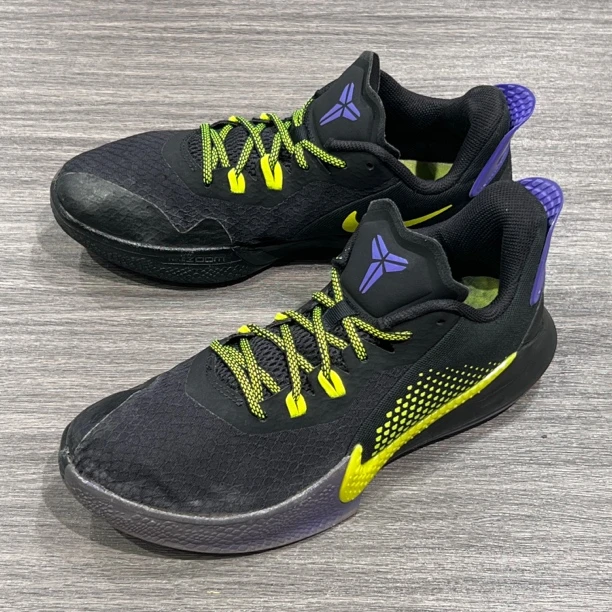 42码/科比 mamba fury黑绿 9新 鞋边胶印