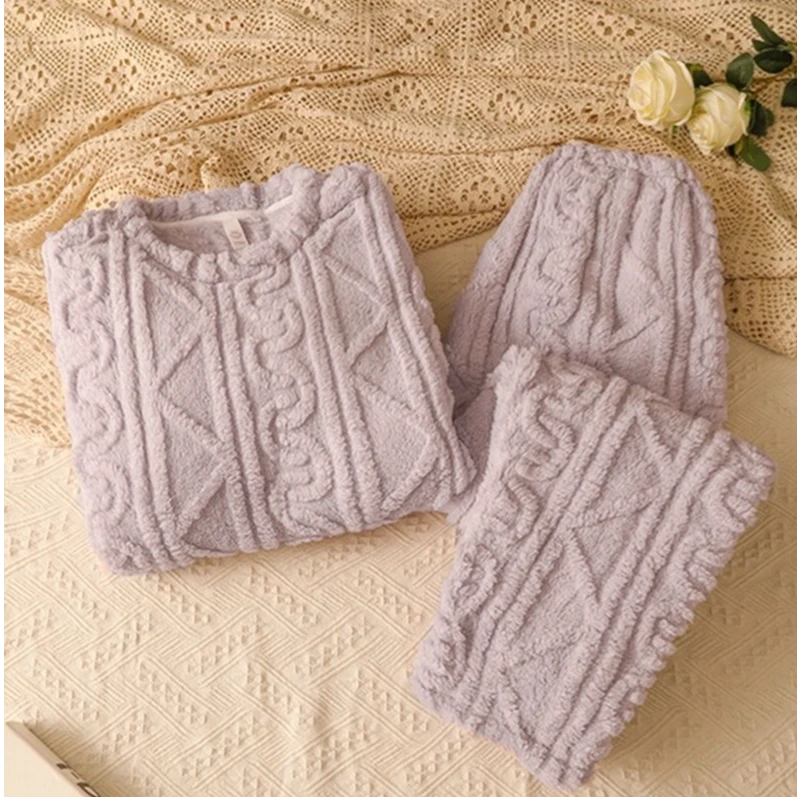 长毛绒家居服套装秋冬加绒加厚外穿抗静电舒适保暖圆领套头睡衣女