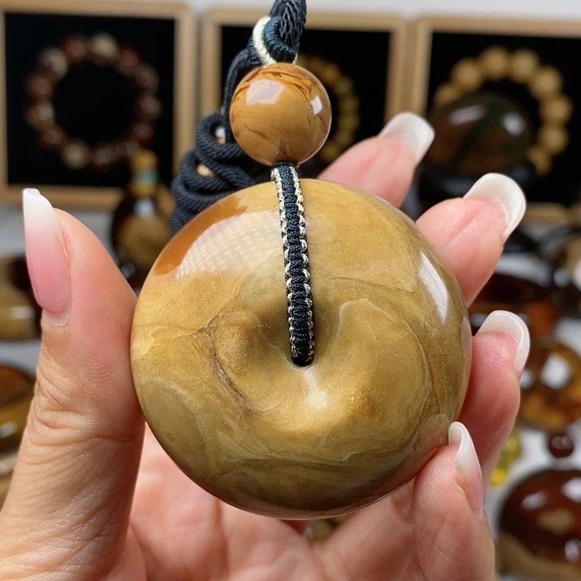 【闪购商品】琥珀（根珀）颈饰未镶嵌46克老矿黄油根面包圈