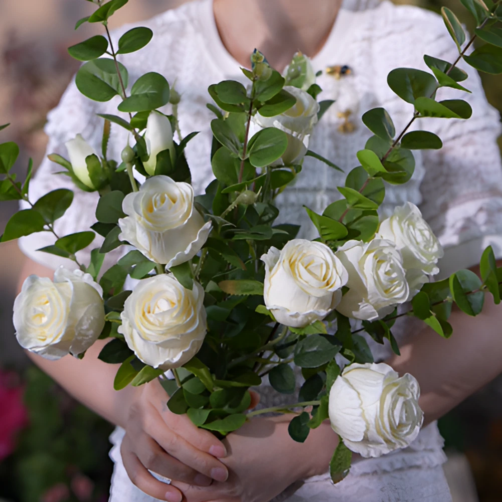 白玫瑰仿真花 三头玫瑰 12朵白玫瑰加上绿叶 简约之美 大道至简