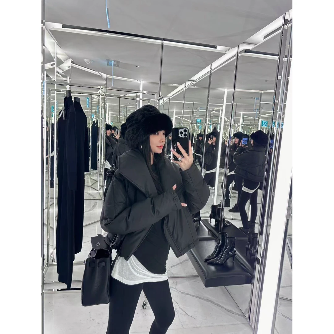 lele 冬季新品 设计款宽松版型羽绒服外套 QD070YRF