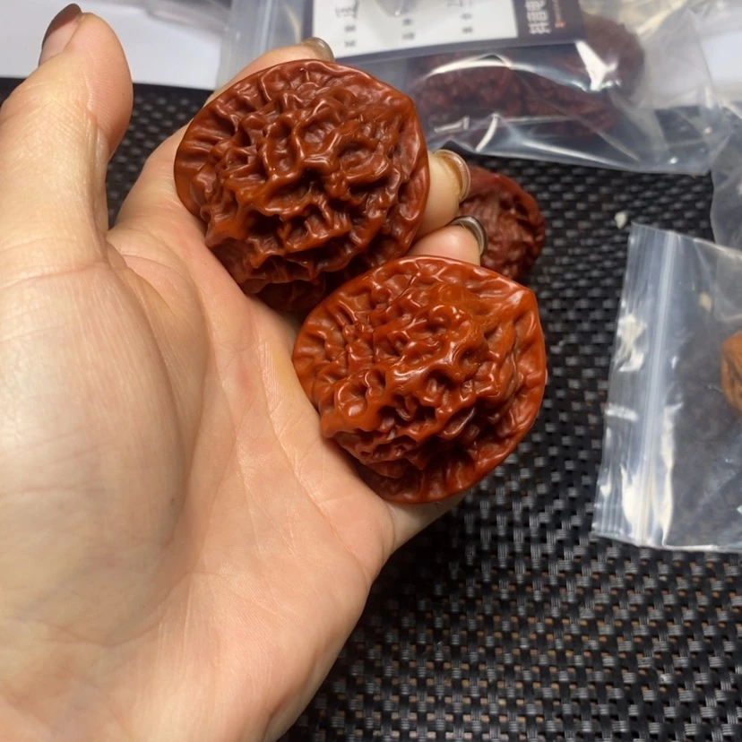 【闪购商品】文玩核桃吊坠快***哥