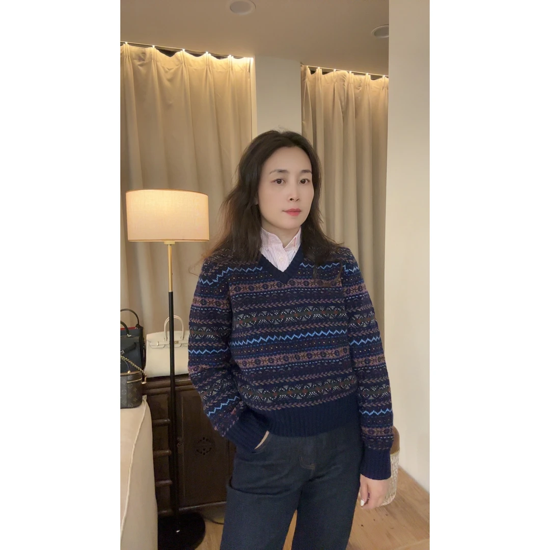 早秋新款宽松版费尔岛V领套头针织衫MA4SYDZ1206