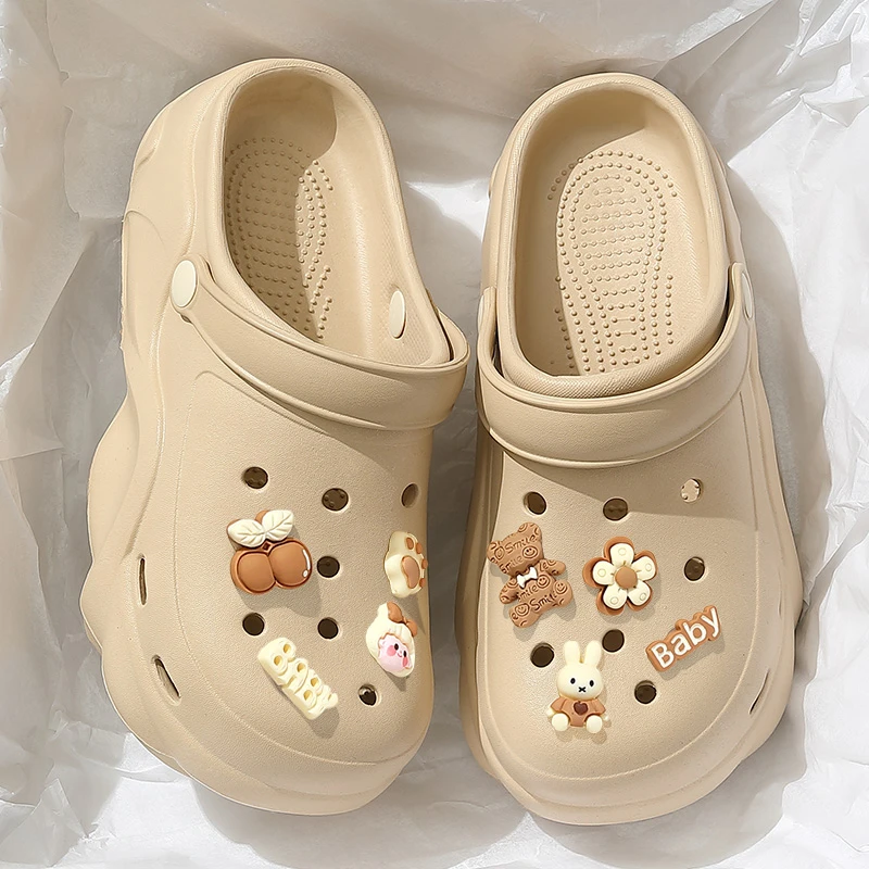 增高洞洞鞋女款夏季外穿2024新款加厚松糕海边沙滩包头半拖鞋夏天