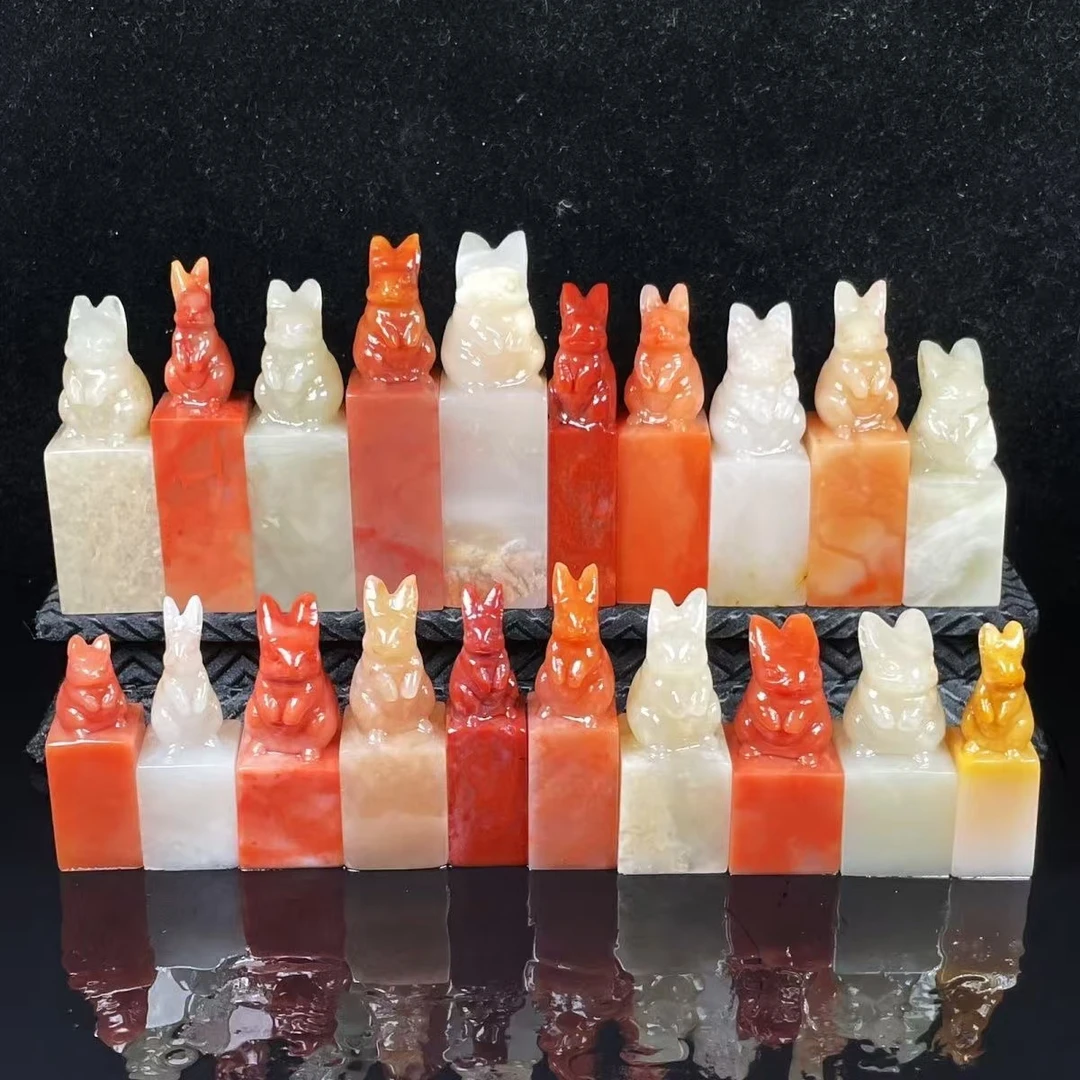 150款《老挝石小兔子》高冰玉兔印章印钮篆刻石料印石金石篆刻