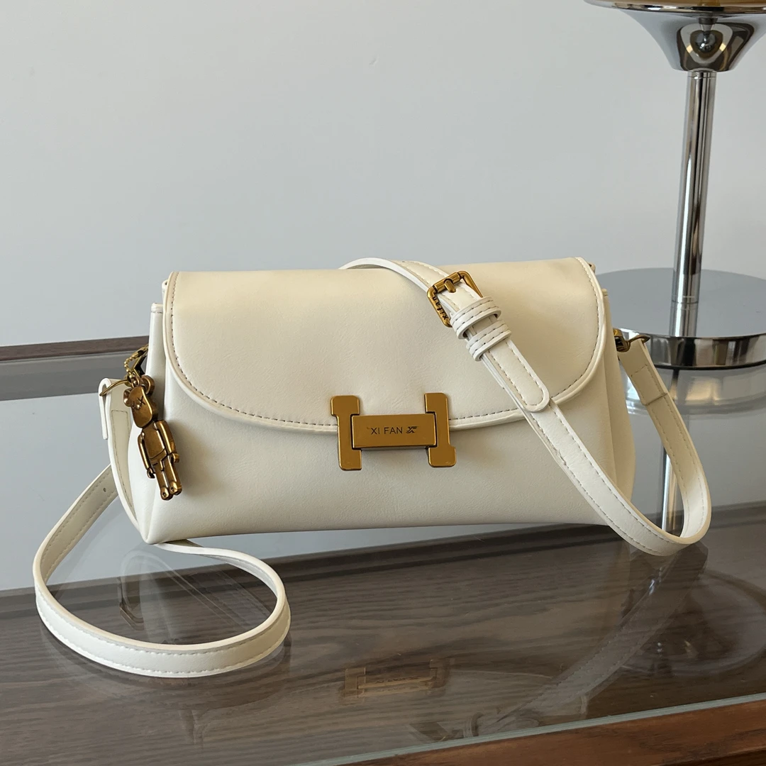 新款轻奢百搭高级感气质时尚斜挎女士包181白