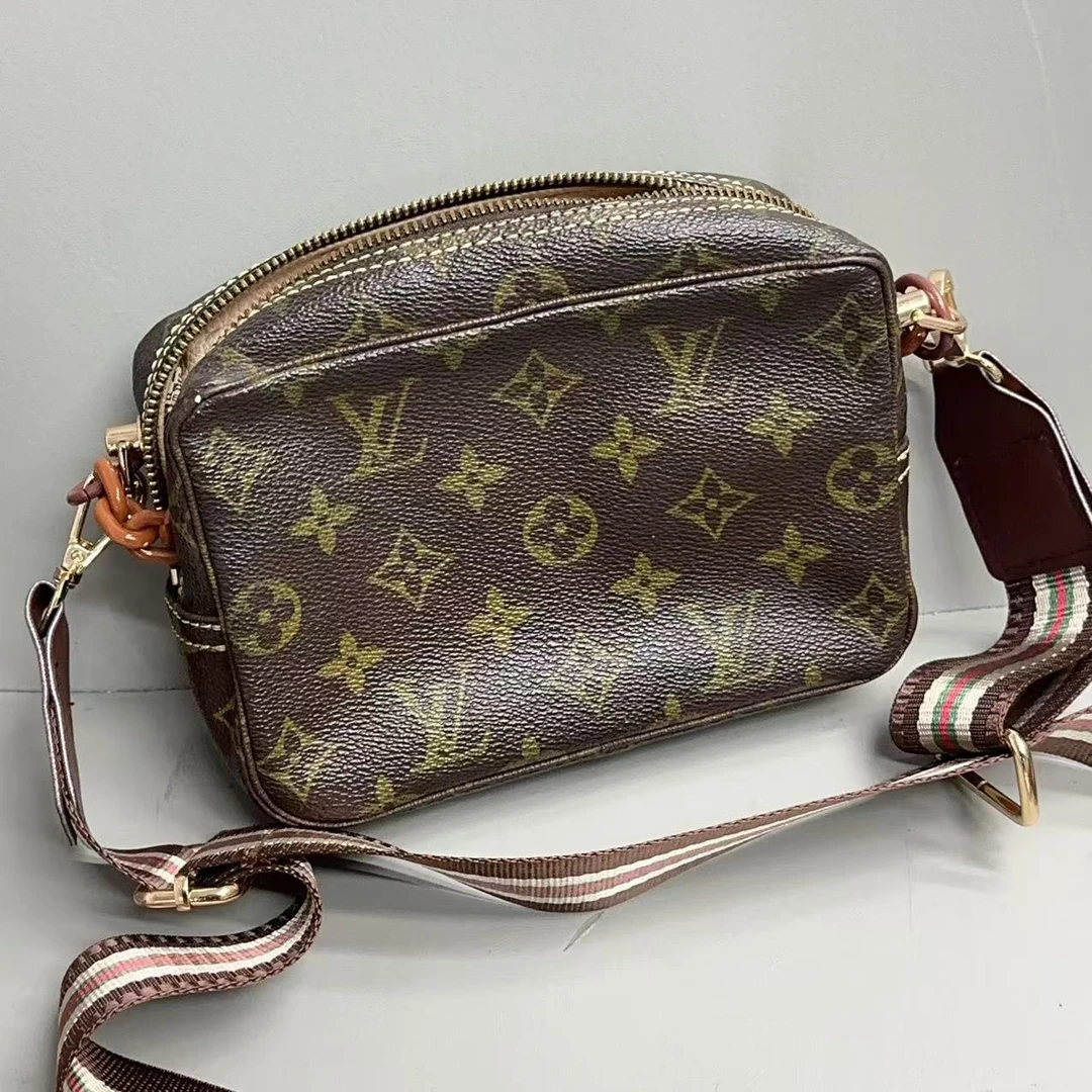 95新 LouisVuitton/路易威登 lv老花相机斜挎包/95新/聪聪