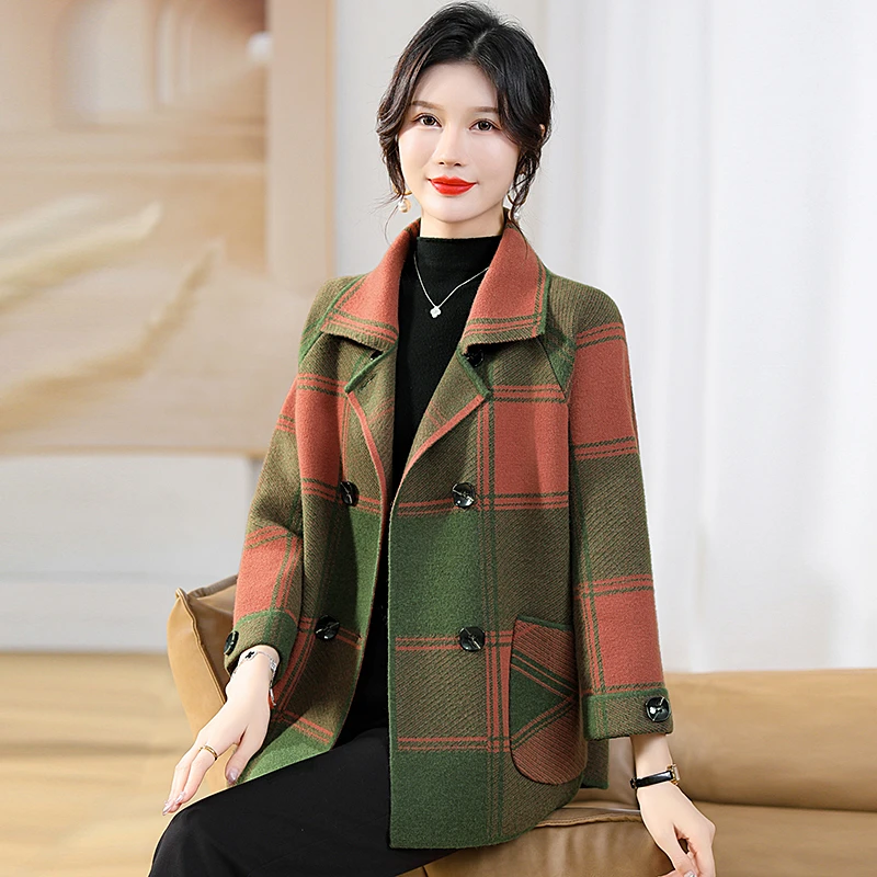 时尚妈妈秋冬翻领格子针织外套中年女百搭宽松大码显瘦毛衣开衫女