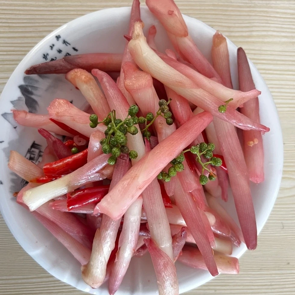 【洋荷】长阳/恩施手工老坛腌制酸辣洋荷/酸辣嫩洋菏/新鲜洋菏。