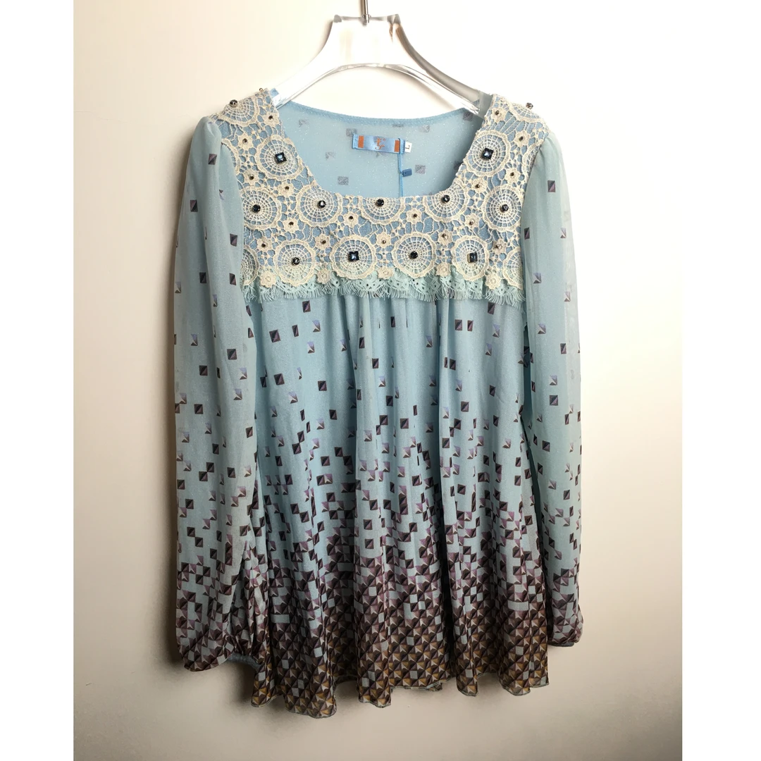 U领正肩T恤大码舒适休闲格子图案蕾丝钉珠拼接秋季长袖蓝色上衣女