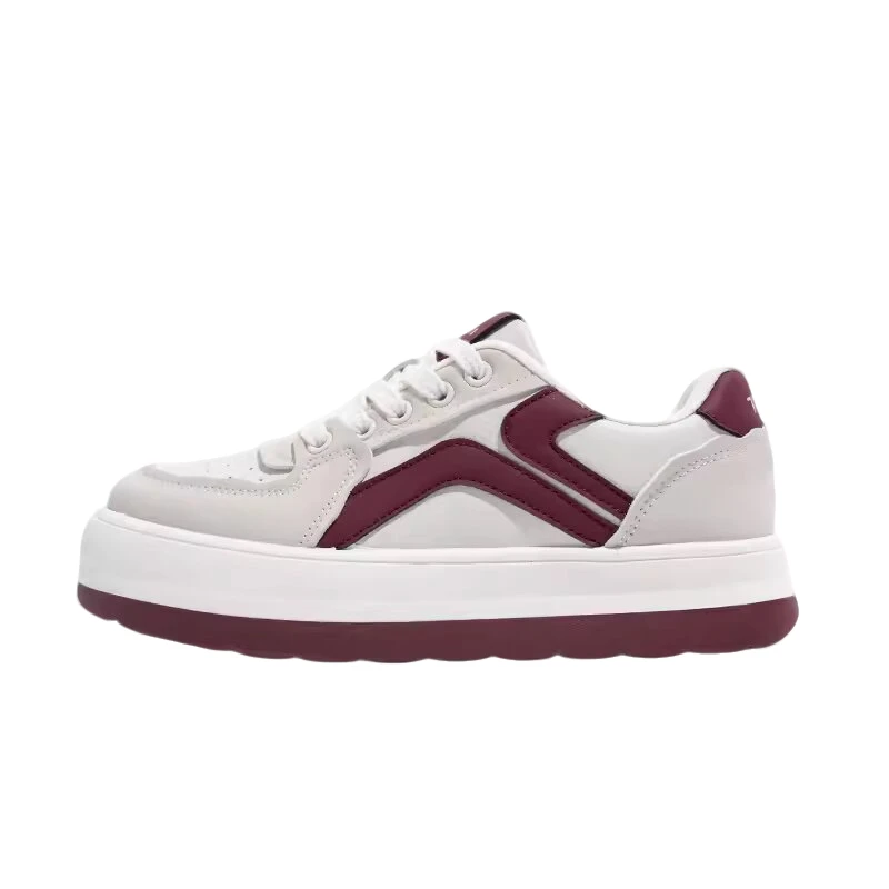 鮀品薄荷板鞋女2024夏季新款小众百搭鞋子厚底增高运动休闲小白鞋