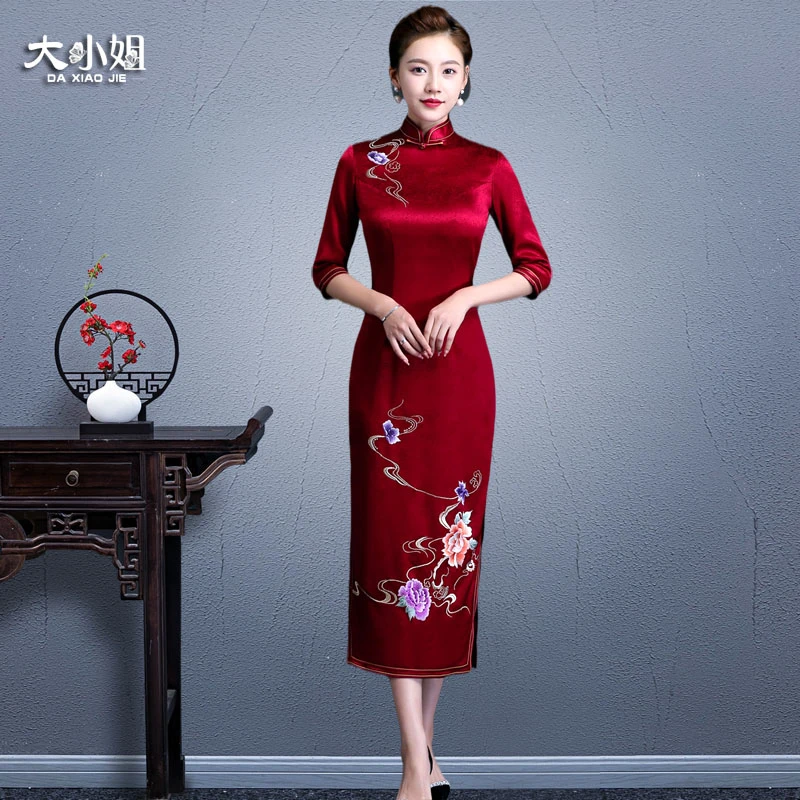 高端刺绣醋酸缎旗袍连衣裙春夏新娘高档年轻喜婆婆结婚宴会红礼服