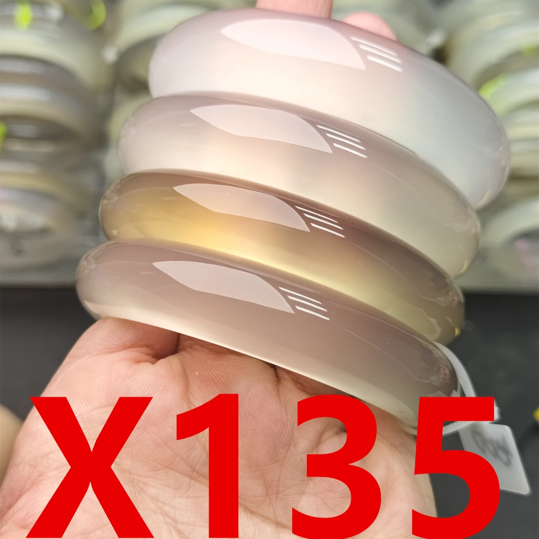 X135直播专用链接天然玛瑙玉手镯白月光荔枝冻【实物以直播为准】