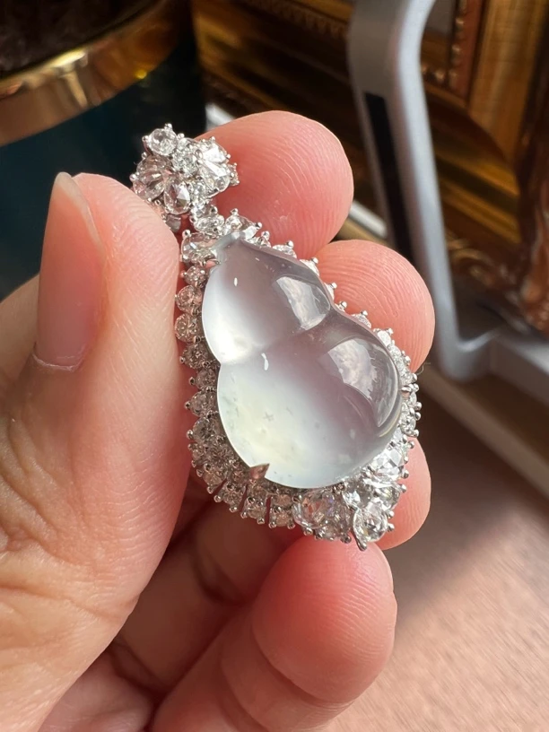玻璃种葫芦 天然缅甸翡翠A货 18k金镶嵌