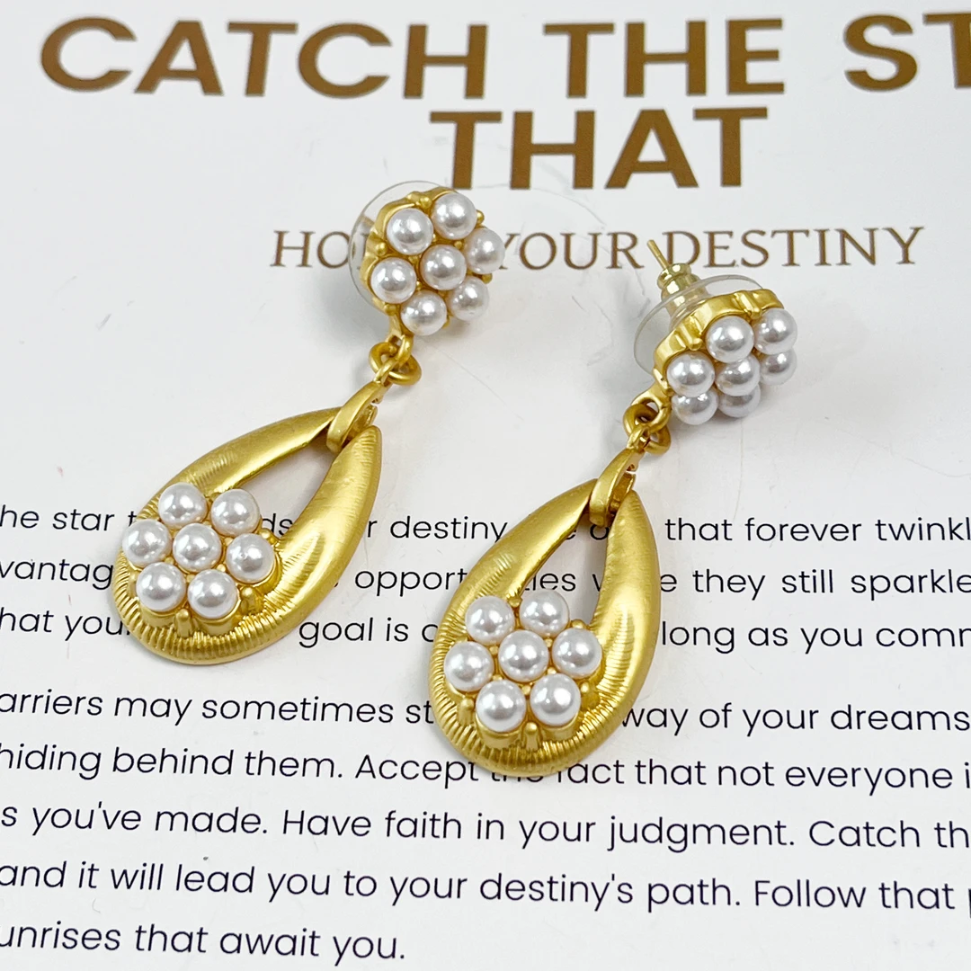 铜合金耳饰 芽怼怼(高高) 耳钉 1644