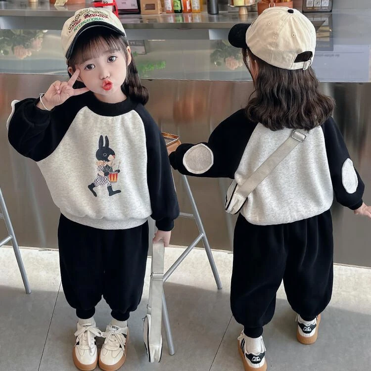 童装男女童套装2024秋季新款洋气卡通儿童插肩袖卫衣裤子男女宝宝