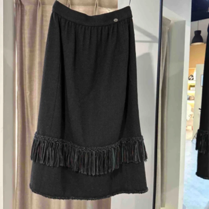 95新 Chanel/香奈儿 CHANEL达拉斯墨绿流苏半裙fr34