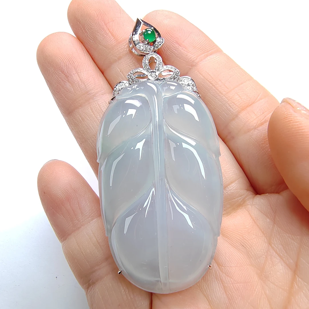 翡翠A货18k金伴钻镶嵌冰种玉叶翡翠吊坠  冰透时尚精致