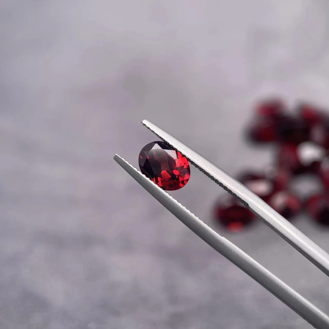 PL31105-P2/石榴石2ct左右